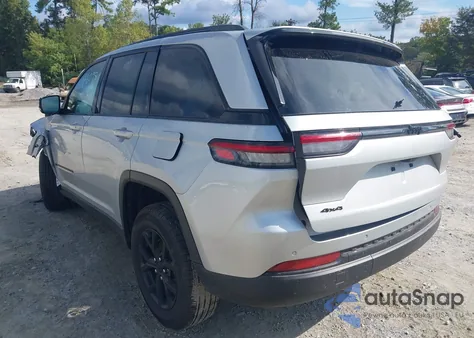 2025 Jeep Grand Cherokee Altitude 4X4 из США, поврежденный, VIN 1C4RJHAG7S8656098